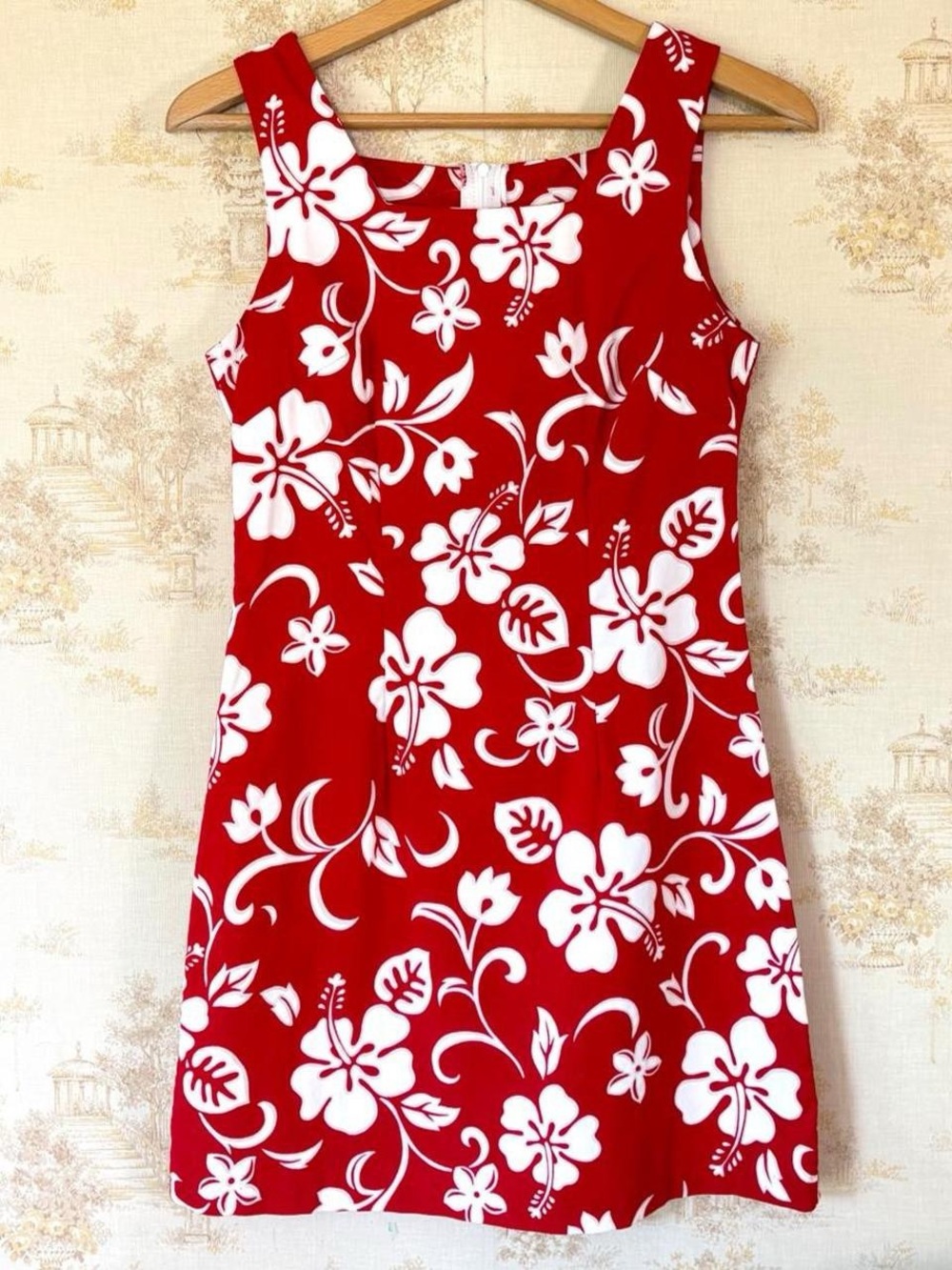 Vintage 90s Red and White Hibiscus Coconut Girl Hawaiian Mini Dress Retro S